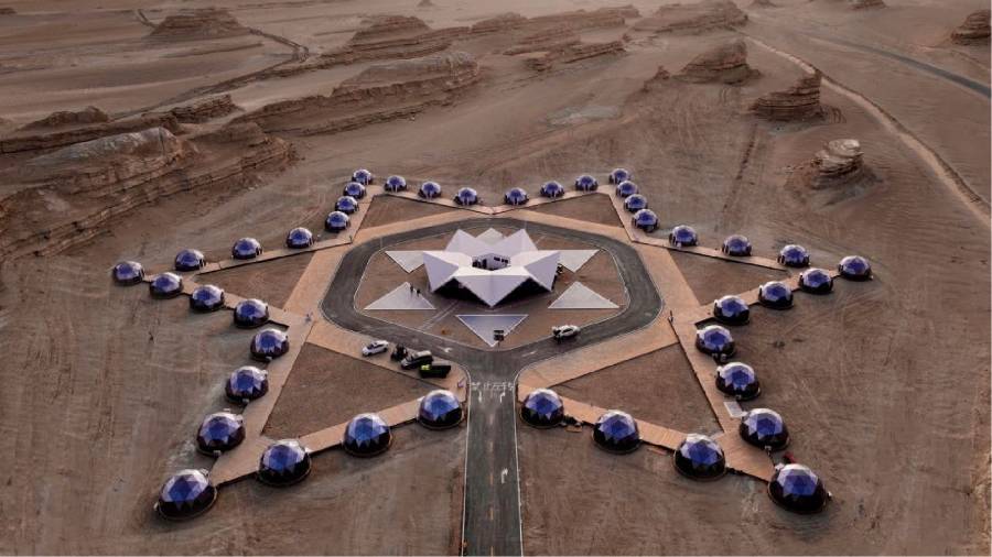 火星移民预演场——模拟外星环境的极端生存训练泉州户外野奢帐篷实验项目